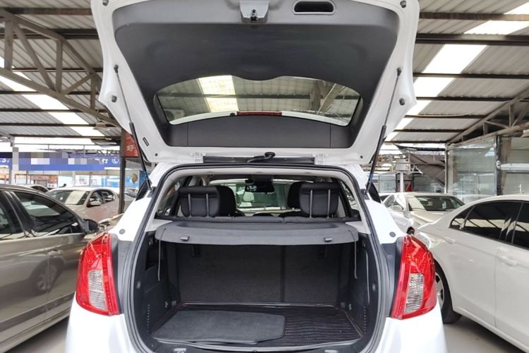 Used Buick Encore 2014 1.4T Automatic Two-Wheel Drive Urban Elite Model Trunk