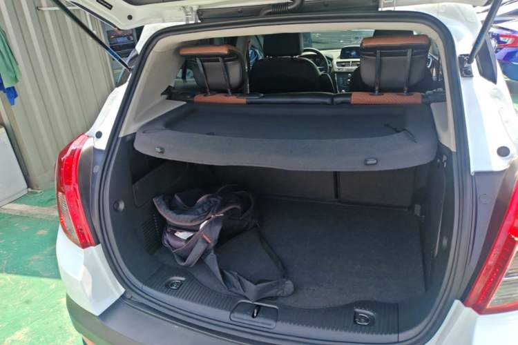 Used Buick Encore 2014 1.4T Automatic Two-Wheel Drive Urban Leading Model Trunk