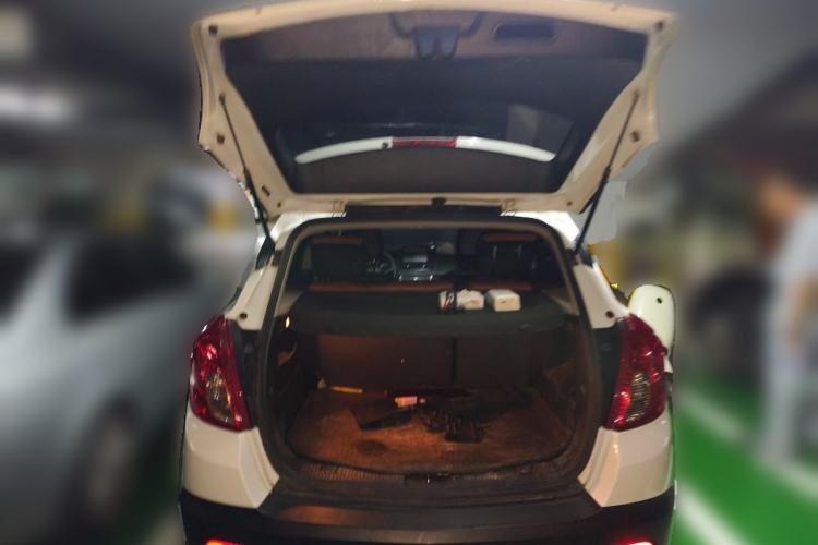Used Buick Encore 2014 1.4T Automatic Two-Wheel Drive Urban Elite Model Trunk