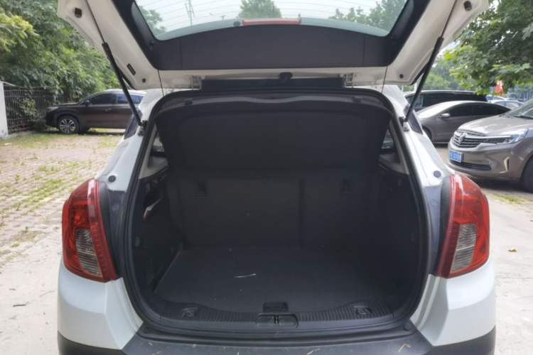 Used Buick Encore 2014 1.4T Automatic Two-Wheel Drive Urban Elite Model Trunk