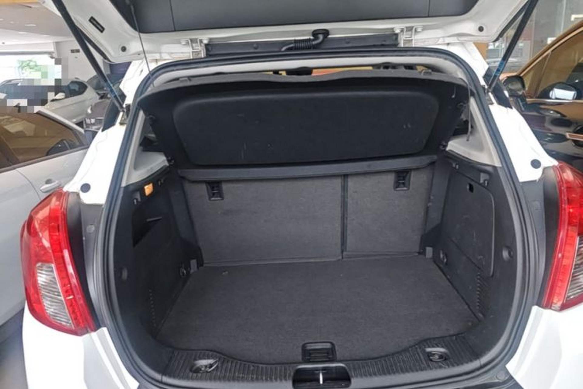 Used Buick Encore 2014 1.4T Automatic Two-Wheel Drive Urban Leading Model Trunk
