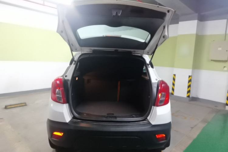 Used Buick Encore 2014 1.4T Manual Two-Wheel Drive Urban Advanced Model Trunk