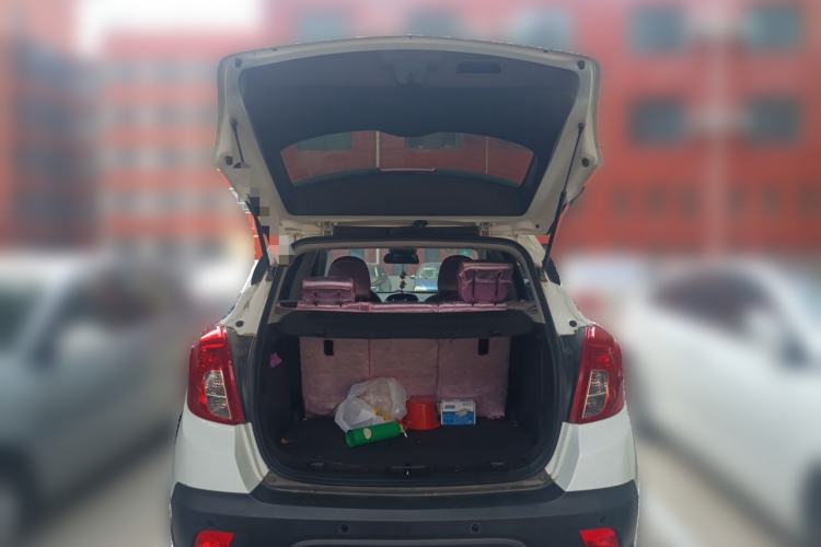 Used Buick Encore 2014 1.4T Manual Two-Wheel Drive Urban Advanced Model Trunk