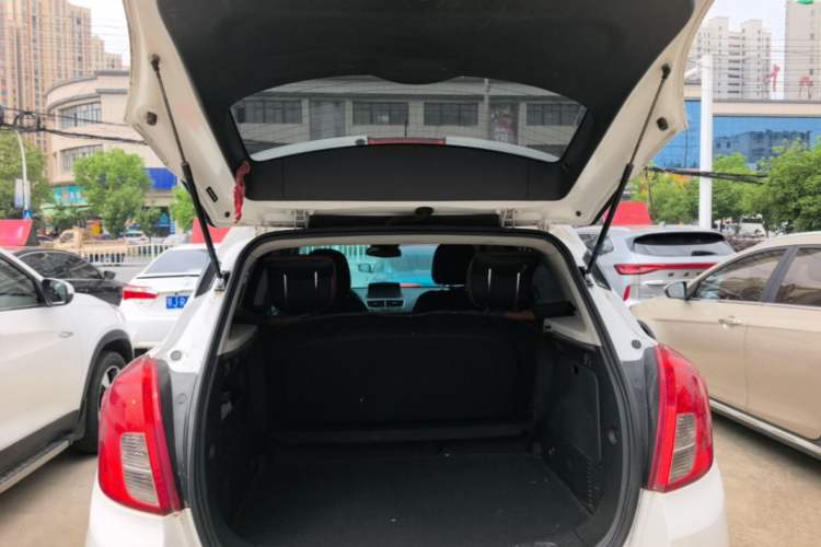 Used Buick Encore 2014 1.4T Automatic Two-Wheel Drive Urban Elite Model Trunk