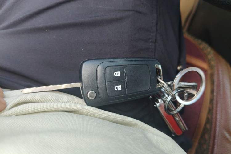 Used Buick Encore 2014 1.4T Manual Two-Wheel Drive Urban Advanced Model Vehicle Key
