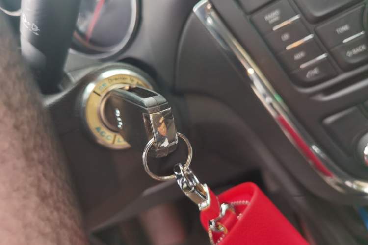 Used Buick Encore 2014 1.4T Automatic Two-Wheel Drive Urban Elite Model Vehicle Key