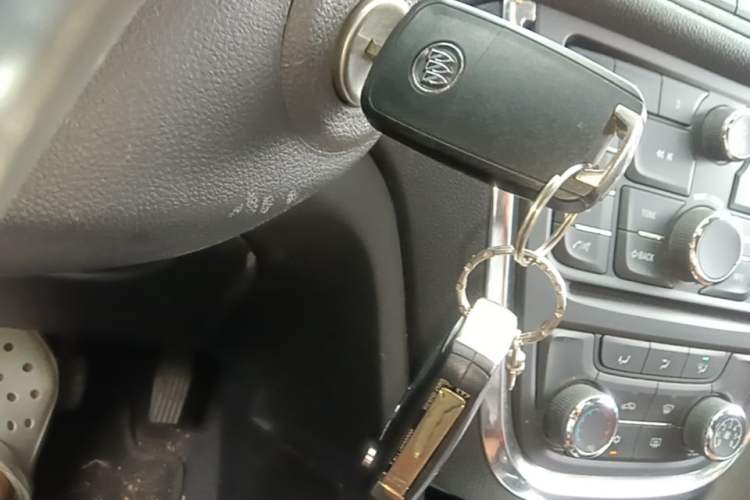 Used Buick Encore 2014 1.4T Automatic Two-Wheel Drive Urban Elite Model Vehicle Key
