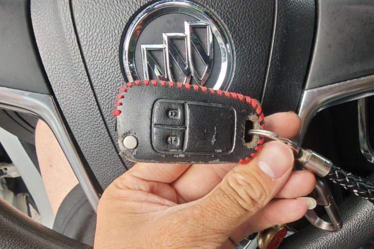 Used Buick Encore 2014 1.4T Automatic Two-Wheel Drive Urban Elite Model Vehicle Key