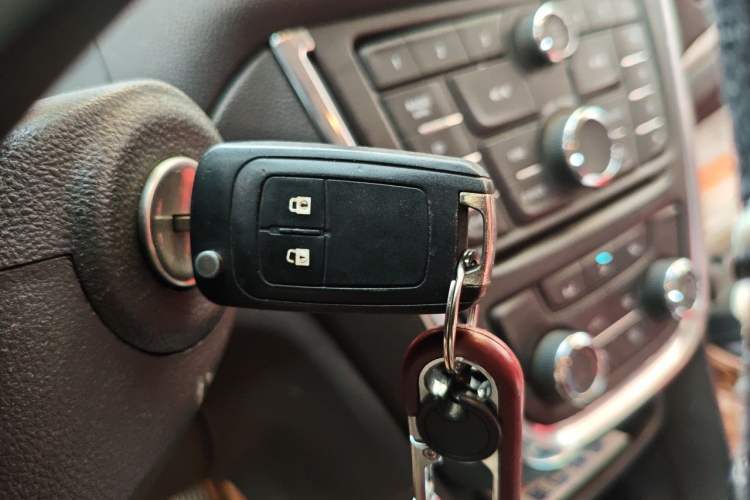 Used Buick Encore 2014 1.4T Automatic Two-Wheel Drive Urban Elite Model Vehicle Key