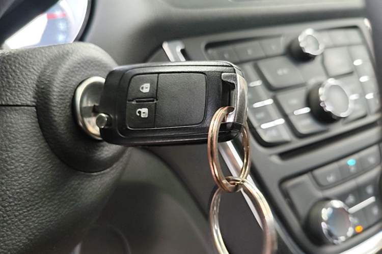 Used Buick Encore 2014 1.4T Automatic Two-Wheel Drive Urban Elite Model Vehicle Key