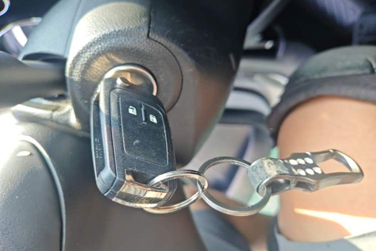 Used Buick Encore 2014 1.4T Automatic Two-Wheel Drive Urban Leading Model Vehicle Key