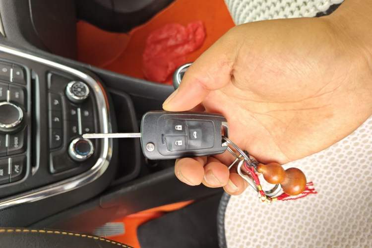 Used Buick Encore 2014 1.4T Manual Two-Wheel Drive Urban Advanced Model Vehicle Key