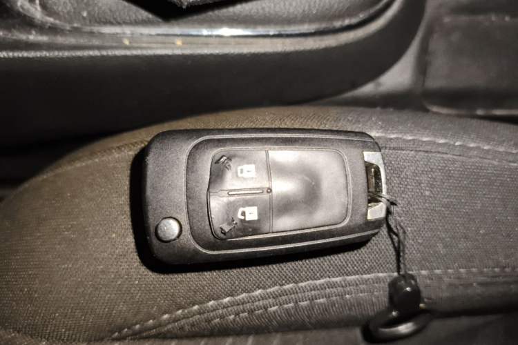 Used Buick Encore 2014 1.4T Manual Two-Wheel Drive Urban Advanced Model Vehicle Key