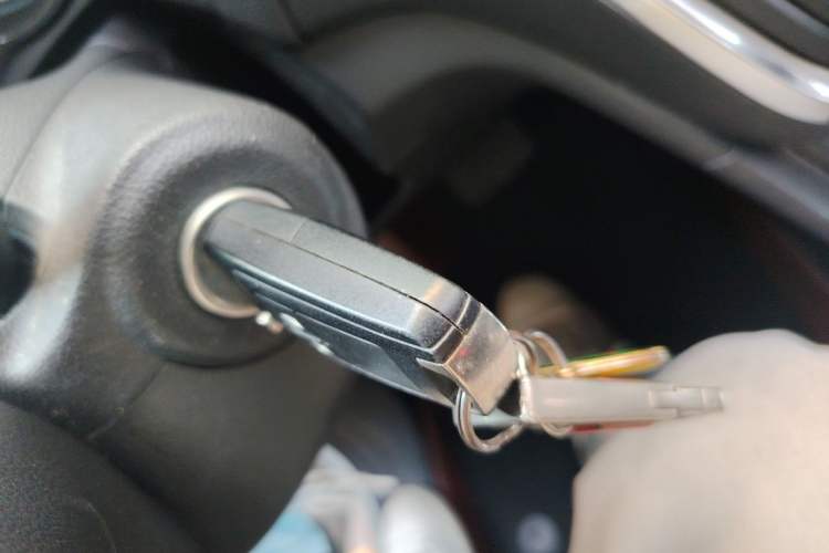Used Buick Encore 2014 1.4T Automatic Two-Wheel Drive Urban Elite Model Vehicle Key