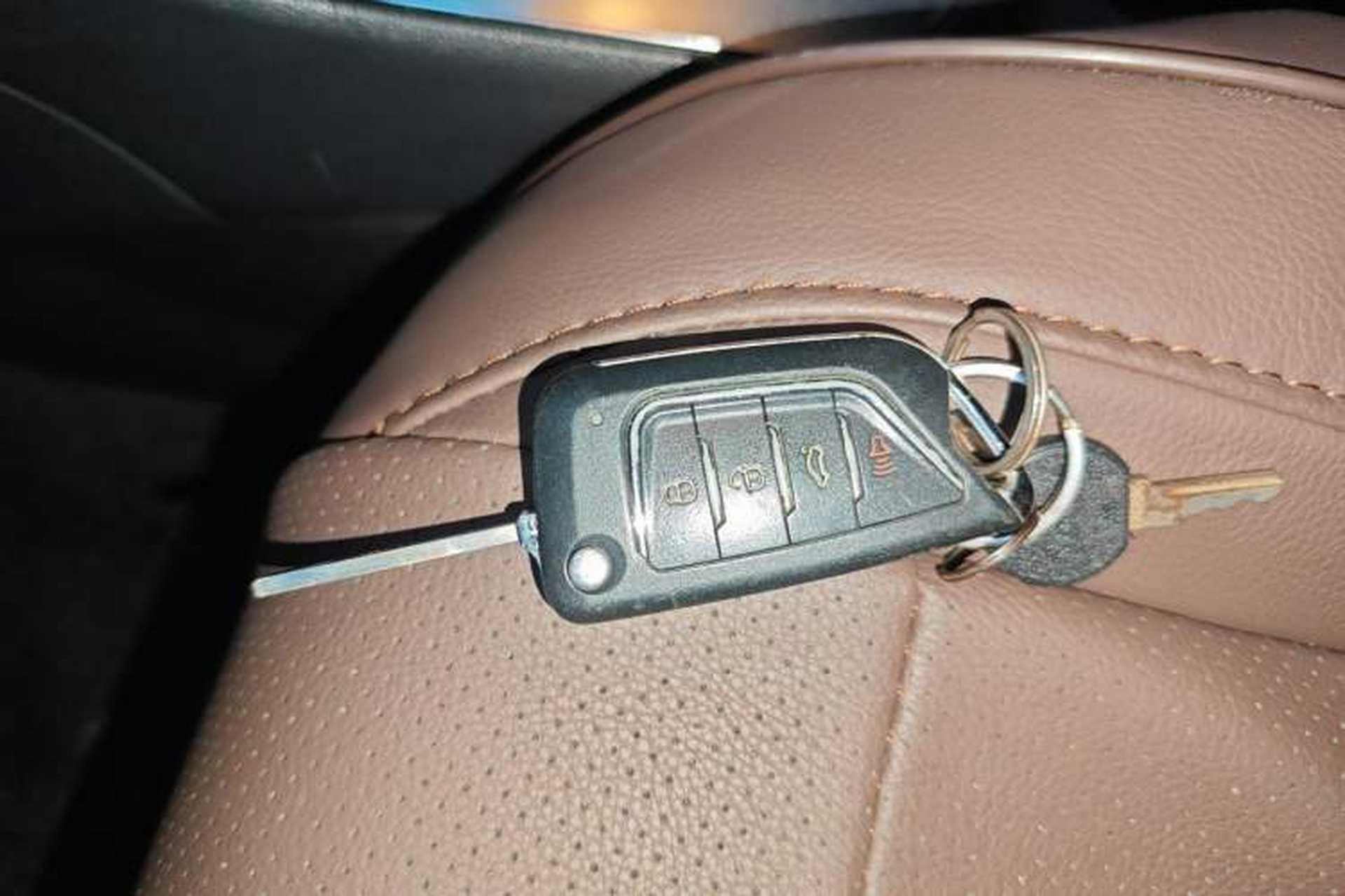 Used Buick Encore 2014 1.4T Automatic Two-Wheel Drive Urban Elite Model Vehicle Key