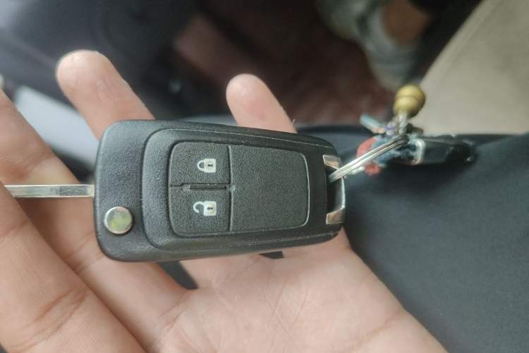 Used Buick Encore 2014 1.4T Manual Two-Wheel Drive Urban Advanced Model Vehicle Key