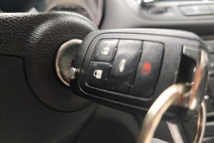 Used Buick Encore 2014 1.4T Automatic Two-Wheel Drive Urban Elite Model Vehicle Key