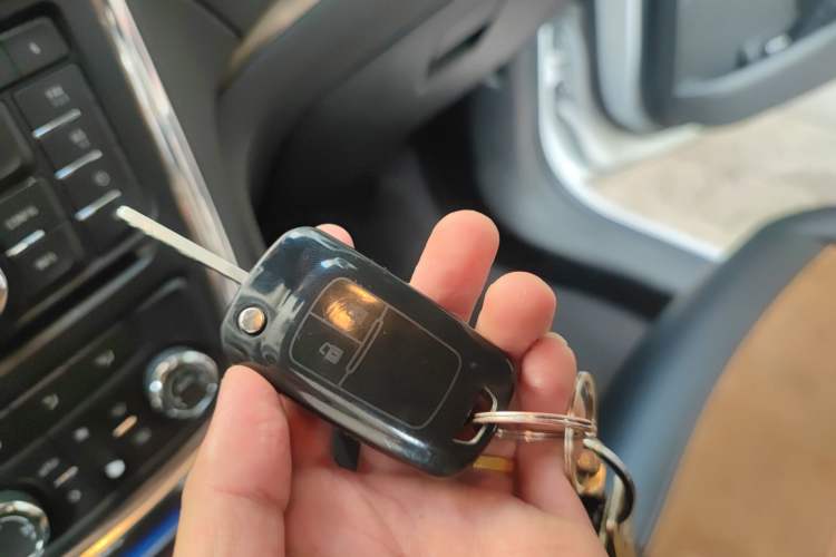 Used Buick Encore 2014 1.4T Automatic All-Wheel-Drive Flagship Edition Vehicle Key