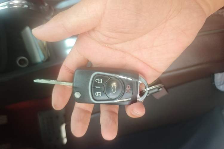 Used Buick Encore 2014 1.4T Automatic Two-Wheel Drive Urban Elite Model Vehicle Key