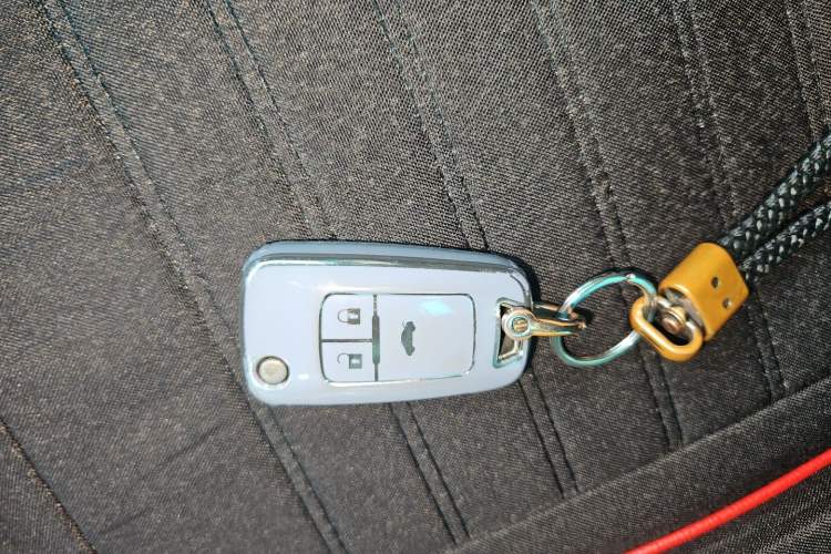 Used Buick Encore 2014 1.4T Automatic Two-Wheel Drive Urban Leading Model Vehicle Key