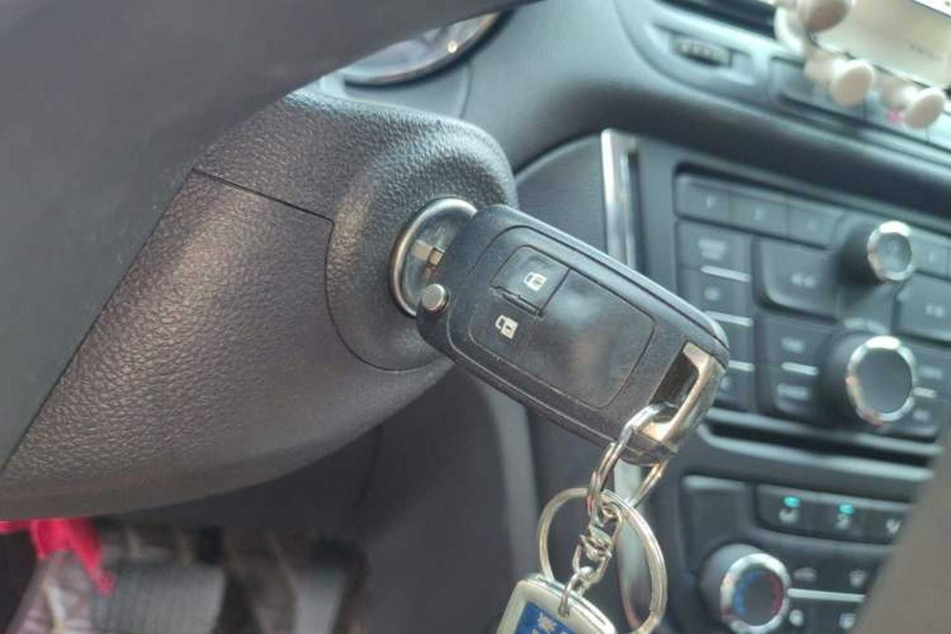 Used Buick Encore 2014 1.4T Automatic Two-Wheel Drive Urban Elite Model Vehicle Key