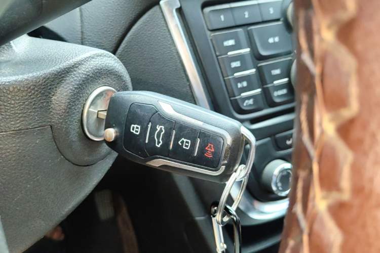 Used Buick Encore 2014 1.4T Automatic Two-Wheel Drive Urban Leading Model Vehicle Key