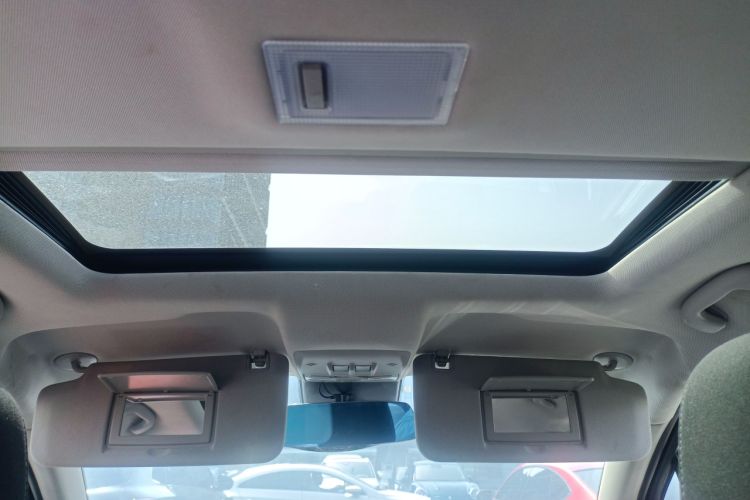 Used Buick Encore 2014 1.4T Automatic Two-Wheel Drive Urban Elite Model Headliner