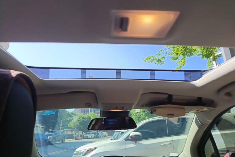 Used Buick Encore 2014 1.4T Automatic Two-Wheel Drive Urban Elite Model Headliner