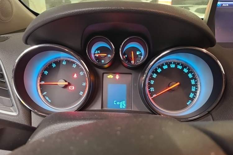 Used Buick Encore 2014 1.4T Manual Two-Wheel Drive Urban Advanced Model Instrument Cluster
