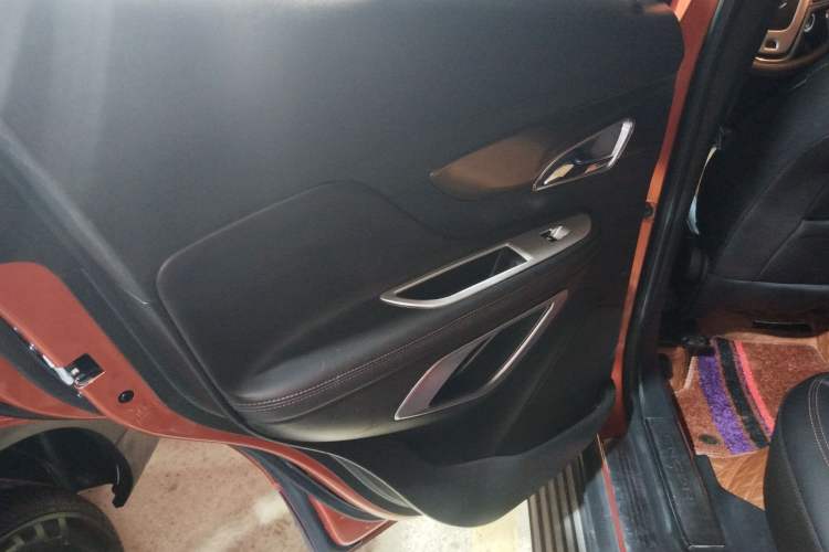 Used Buick Encore 2014 1.4T Manual Two-Wheel Drive Urban Sport Model Left Rear Door Interior