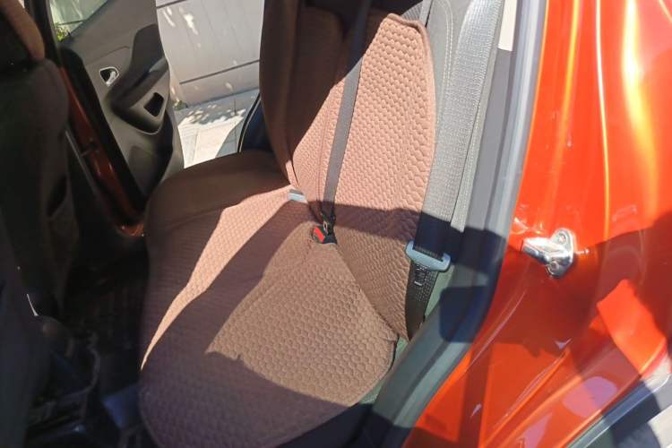 Used Buick Encore 2014 1.4T Automatic Two-Wheel Drive Urban Elite Model Left Rear Seat