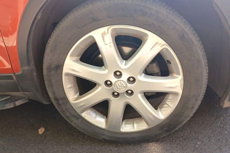 Used Buick Encore 2014 1.4T Automatic Two-Wheel Drive Urban Elite Model Right Front Wheel Hub