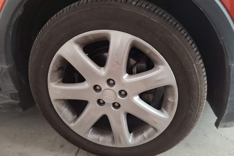 Used Buick Encore 2014 1.4T Manual Two-Wheel Drive Urban Advanced Model Right Front Wheel Hub