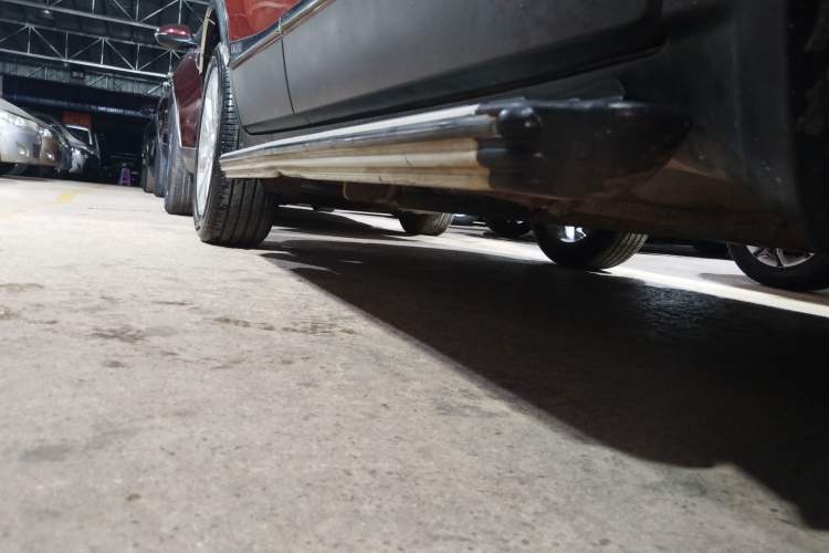 Used Buick Encore 2014 1.4T Manual Two-Wheel Drive Urban Sport Model Right Side Sill