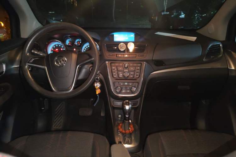 Used Buick Encore 2015 1.4T Automatic Two-Wheel Drive Urban Elite Version Center Console