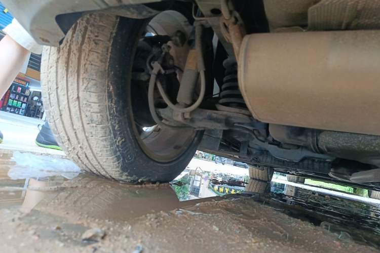 Used Buick Encore 2015 1.4T Automatic Two-Wheel Drive Urban Elite Version Chassis Front Right