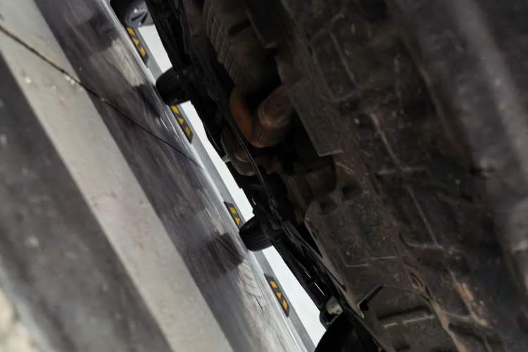 Used Buick Encore 2015 1.4T Automatic Two-Wheel Drive Urban Elite Version Chassis Front