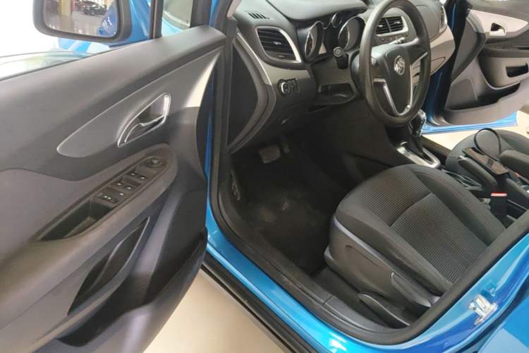 Used Buick Encore 2015 1.4T Automatic Two-Wheel Drive Urban Elite Version Driver Seat