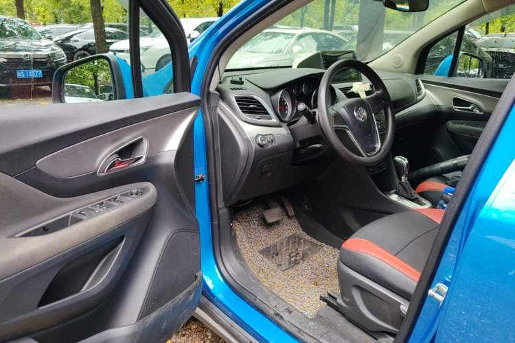 Used Buick Encore 2015 1.4T Automatic Two-Wheel Drive Urban Elite Version Driver Seat
