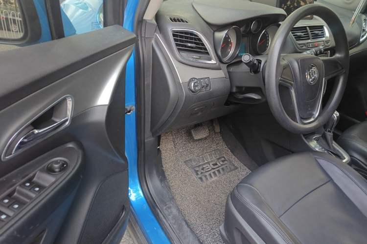 Used Buick Encore 2015 1.4T Automatic Two-Wheel Drive Urban Elite Version Driver Seat