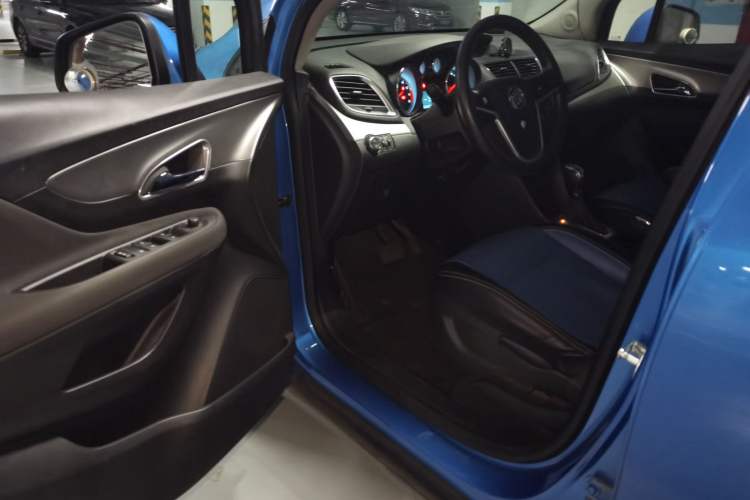 Used Buick Encore 2015 1.4T Automatic Two-Wheel Drive Urban Elite Version Driver Seat