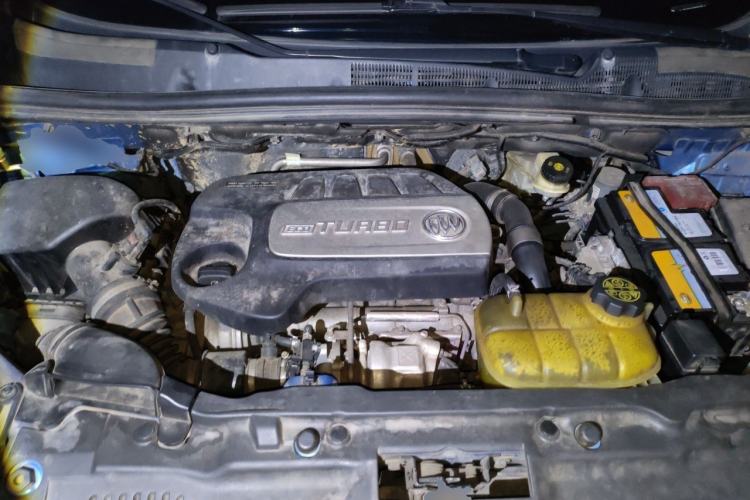 Used Buick Encore 2015 1.4T Automatic Two-Wheel Drive Urban Elite Version Engine Bay