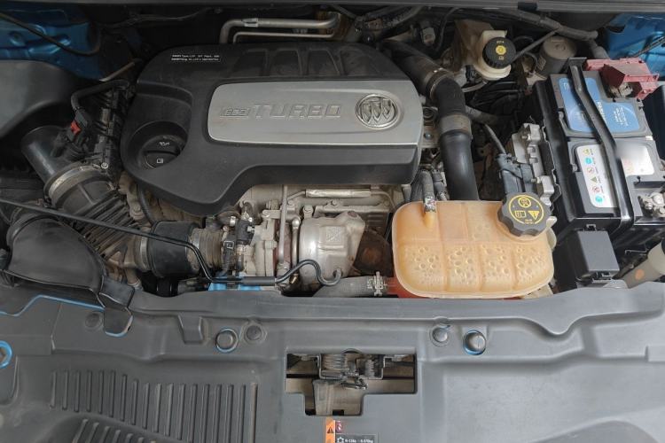 Used Buick Encore 2015 1.4T Automatic Two-Wheel Drive Urban Elite Version Engine Bay