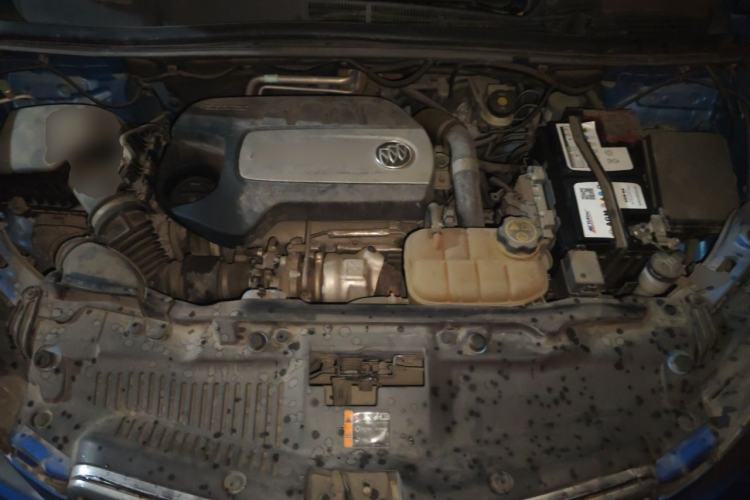 Used Buick Encore 2015 1.4T Automatic Two-Wheel Drive Urban Elite Version Engine Bay