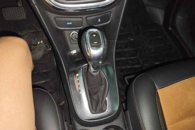 Used Buick Encore 2015 1.4T Automatic Two-Wheel Drive Urban Leading Model Gear Lever