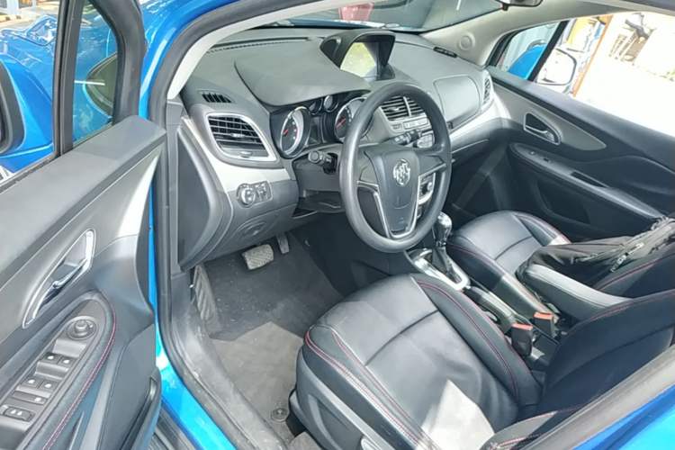 Used Buick Encore 2015 1.4T Automatic Two-Wheel Drive Urban Elite Version Left Front Seat
