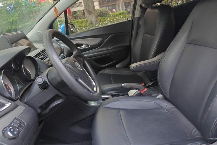 Used Buick Encore 2015 1.4T Automatic Two-Wheel Drive Urban Elite Version Left Front Seat