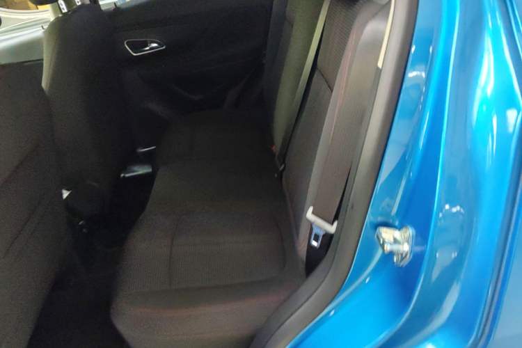 Used Buick Encore 2015 1.4T Automatic Two-Wheel Drive Urban Elite Version Left Rear Seat