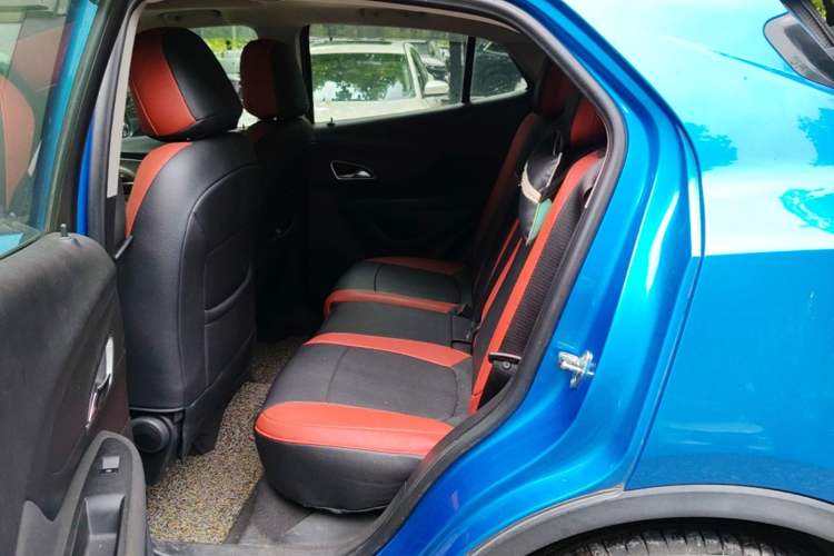 Used Buick Encore 2015 1.4T Automatic Two-Wheel Drive Urban Elite Version Left Rear Seat