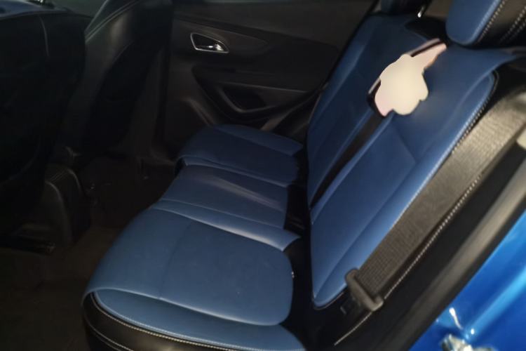 Used Buick Encore 2015 1.4T Automatic Two-Wheel Drive Urban Elite Version Left Rear Seat